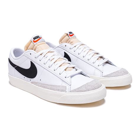 nike blazer low vintage men's